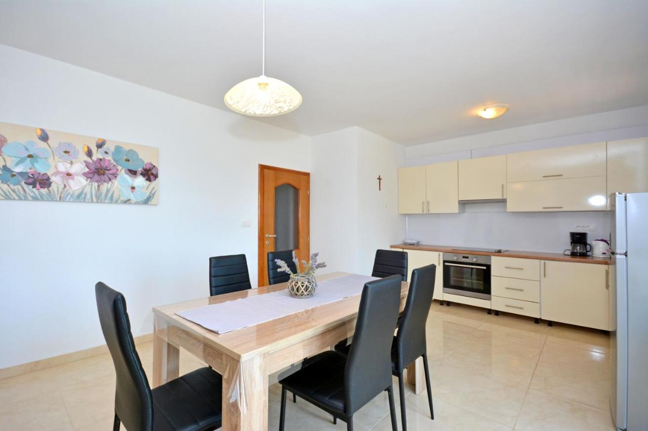 Apartment Wild Rose Podstrana Exterior foto